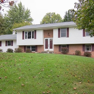 710 Glen Dr, Westminster, MD 21157