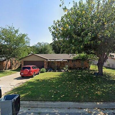 710 Magnolia St, Kennedale, TX 76060