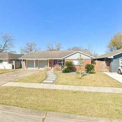 711 Kalmer St, Pasadena, TX 77502