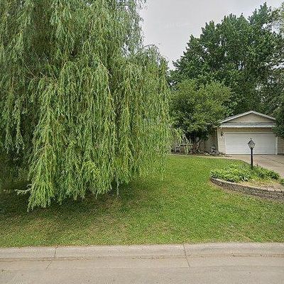 7148 Montrose Rd, Saint Paul, MN 55125