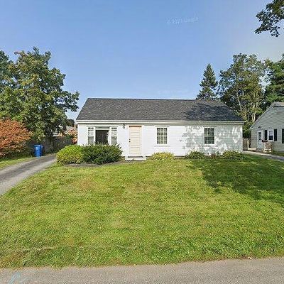 59 Victor Rd, Portland, ME 04103