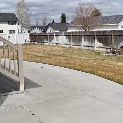 592 Ivans Ln, Idaho Falls, ID 83401