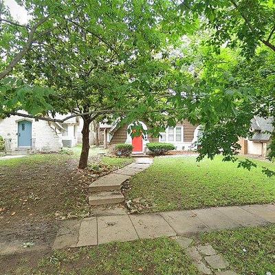 6 E 70 Th Ter, Kansas City, MO 64113