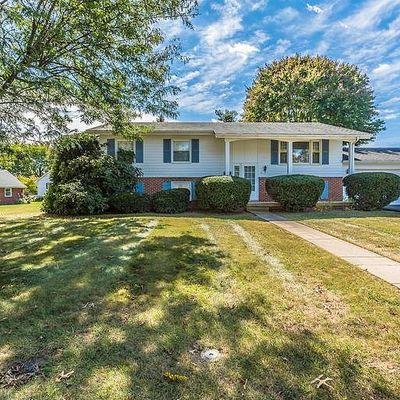 6 Locust Dr, Thurmont, MD 21788