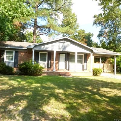 60 Morgan Ct, Spring Lake, NC 28390