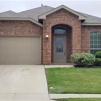 6044 Texas Shiner Dr, Fort Worth, TX 76179