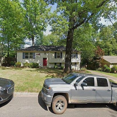 609 Bienville Ln, Birmingham, AL 35213