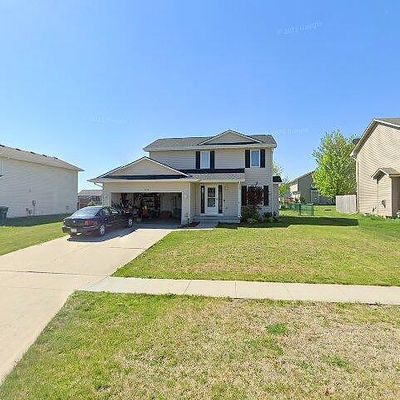 612 27 Th St Se, Altoona, IA 50009