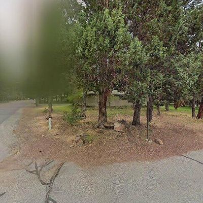 61210 Paulina Ln, Bend, OR 97702