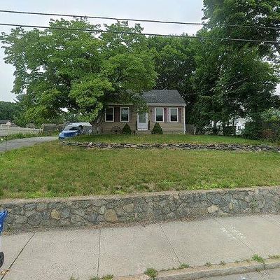 618 Fall River Ave, Seekonk, MA 02771