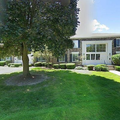 620 E Fox Hills Dr, Bloomfield Hills, MI 48304