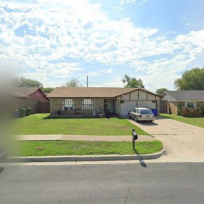 6240 Douglas Dr, Watauga, TX 76148