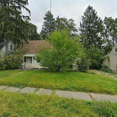 627 S Fairview Ave, Lansing, MI 48912