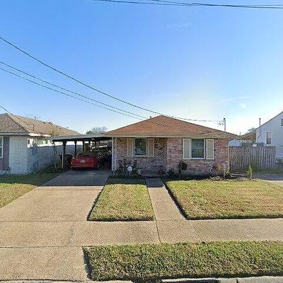 7901 Unity Dr, New Orleans, LA 70128