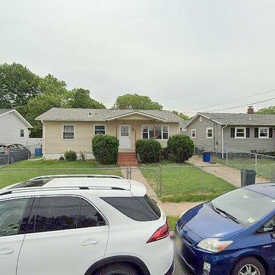 8 High St, Carteret, NJ 07008