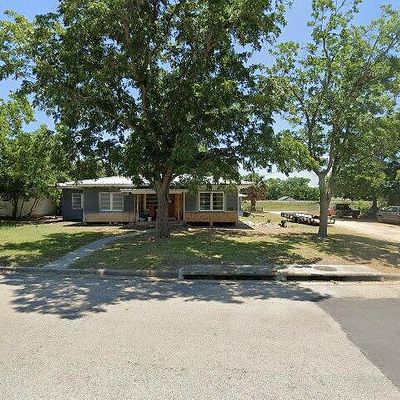 801 E Main St, Cuero, TX 77954