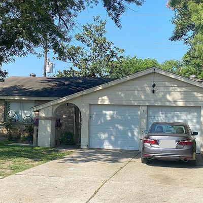 8039 Bunker Wood Ln, Houston, TX 77086