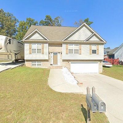 8073 Zoe Dr, Ooltewah, TN 37363