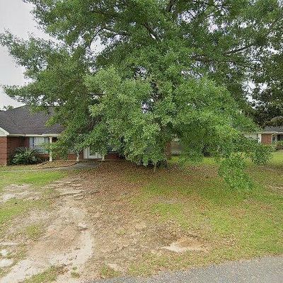 8083 Leisure Woods Dr N, Irvington, AL 36544