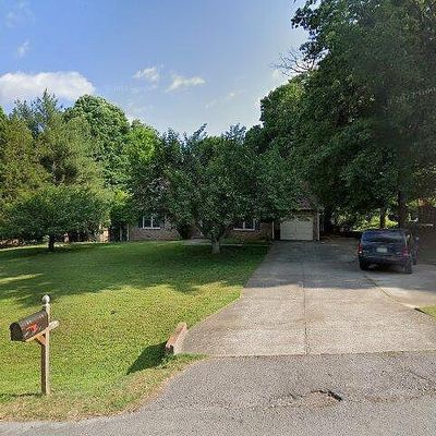 811 Alton Dr, Clarksville, TN 37043