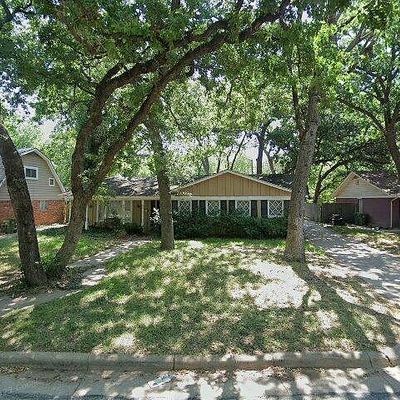 811 Waggoner Dr, Arlington, TX 76013