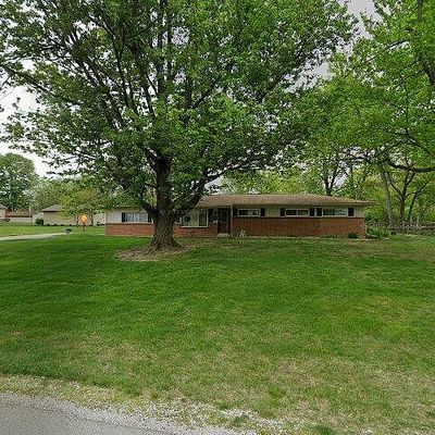 8128 Comanche Trl, Temperance, MI 48182