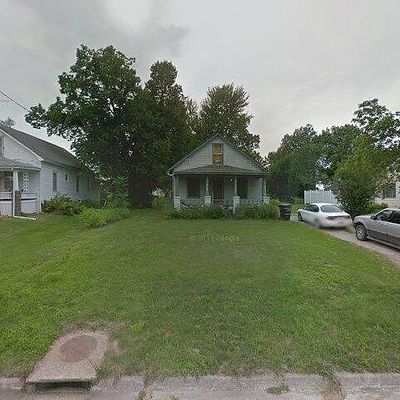 813 N 13 Th St, Chariton, IA 50049