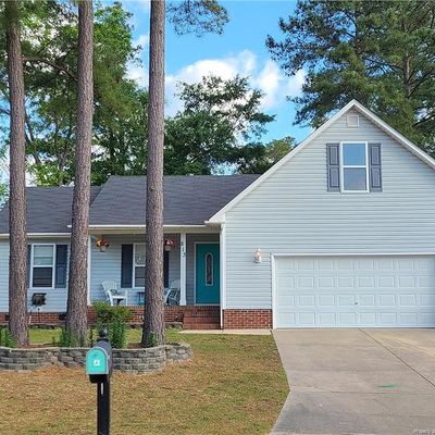 813 Turkey Ridge Dr, Fayetteville, NC 28314