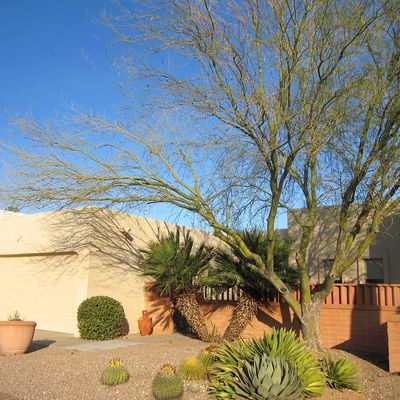 815 S Los Zafiros, Green Valley, AZ 85614