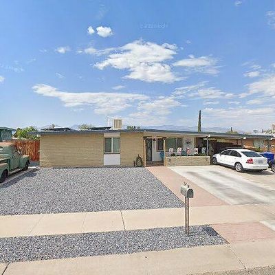 8165 E Domenic St, Tucson, AZ 85730