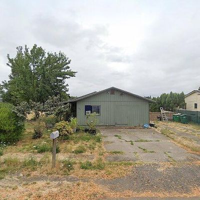 825 Sw Linden Ln, Dundee, OR 97115