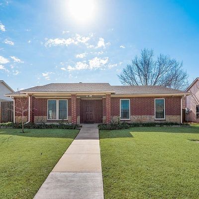 8302 Chesham Dr, Rowlett, TX 75088