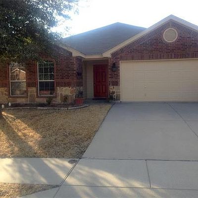 8301 Deer Bluff Ln, Fort Worth, TX 76179