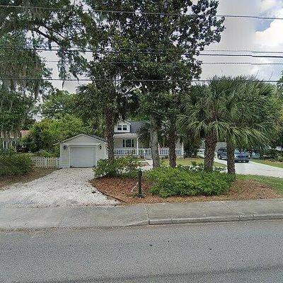 834 Ribaut Rd, Beaufort, SC 29902