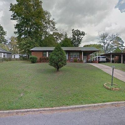 841 Park Ave, Fairfield, AL 35064