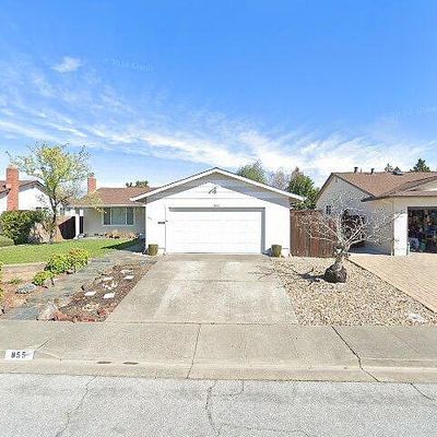 855 Grouse Ln, Petaluma, CA 94954