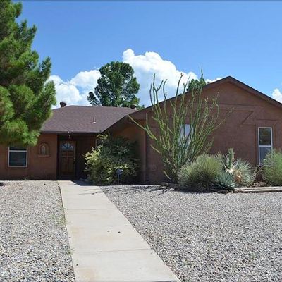 886 San Juan Dr, Alamogordo, NM 88310