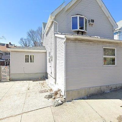 72 Pierce St, Malden, MA 02148