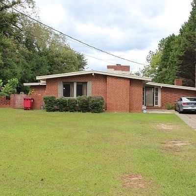 721 E Mccarty St, Sandersville, GA 31082