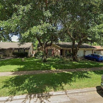 7219 Fairway Ct, Houston, TX 77088