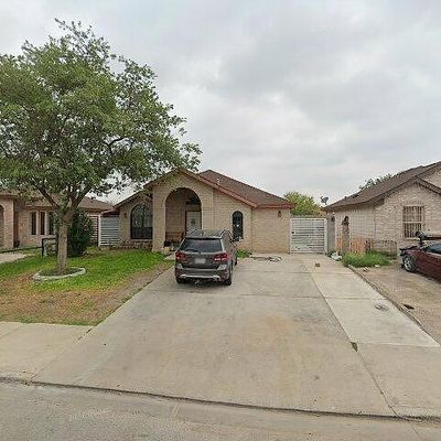 726 Snake Dr, Laredo, TX 78045