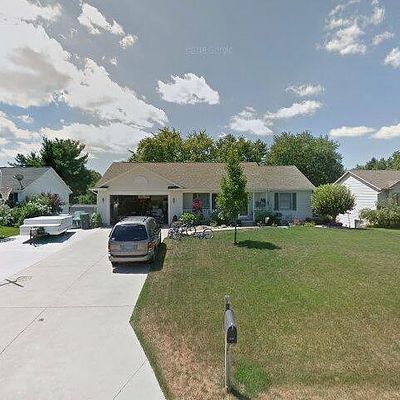 7275 Cherry Ave, Jenison, MI 49428