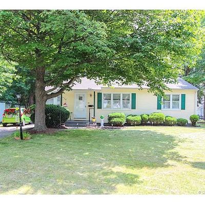 74 Federal St, West Hartford, CT 06110