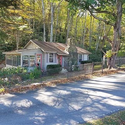 741 Walker Rd, Waynesville, NC 28786