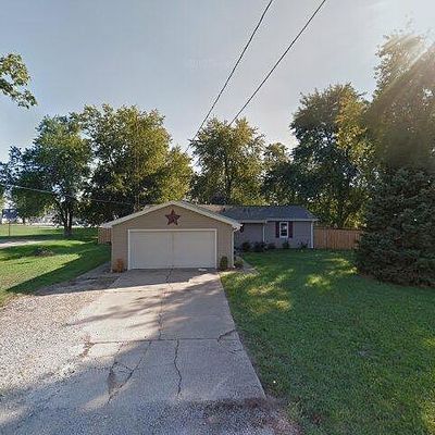 743 Killam St, Carlinville, IL 62626