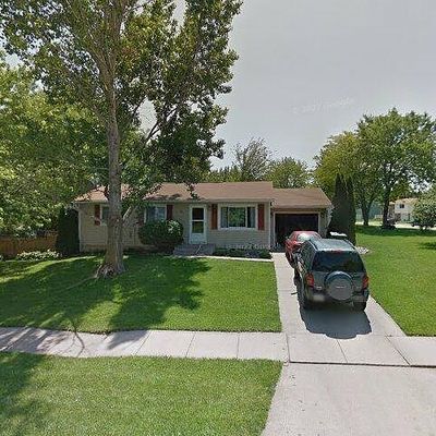 745 Applewood Dr, Eagle, NE 68347