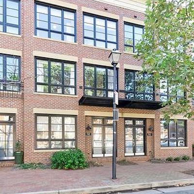 745 N Fayette St, Alexandria, VA 22314