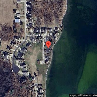 7596 Clearview Pt, Manitou Beach, MI 49253