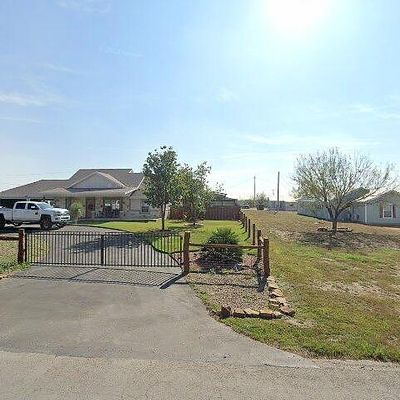 771 Westward Trl, Uvalde, TX 78801