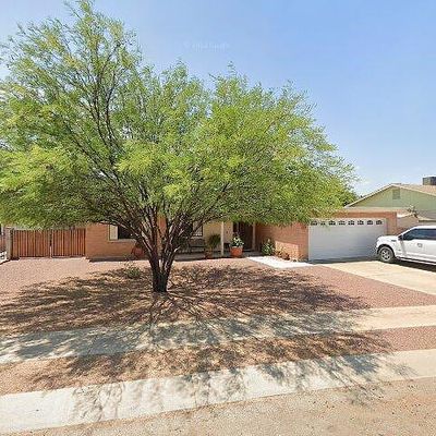 7740 E Lurlene Dr, Tucson, AZ 85730